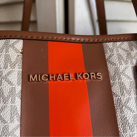 Gorgeous Michael Kors Extra large Eva tote - Picture 5 of 7